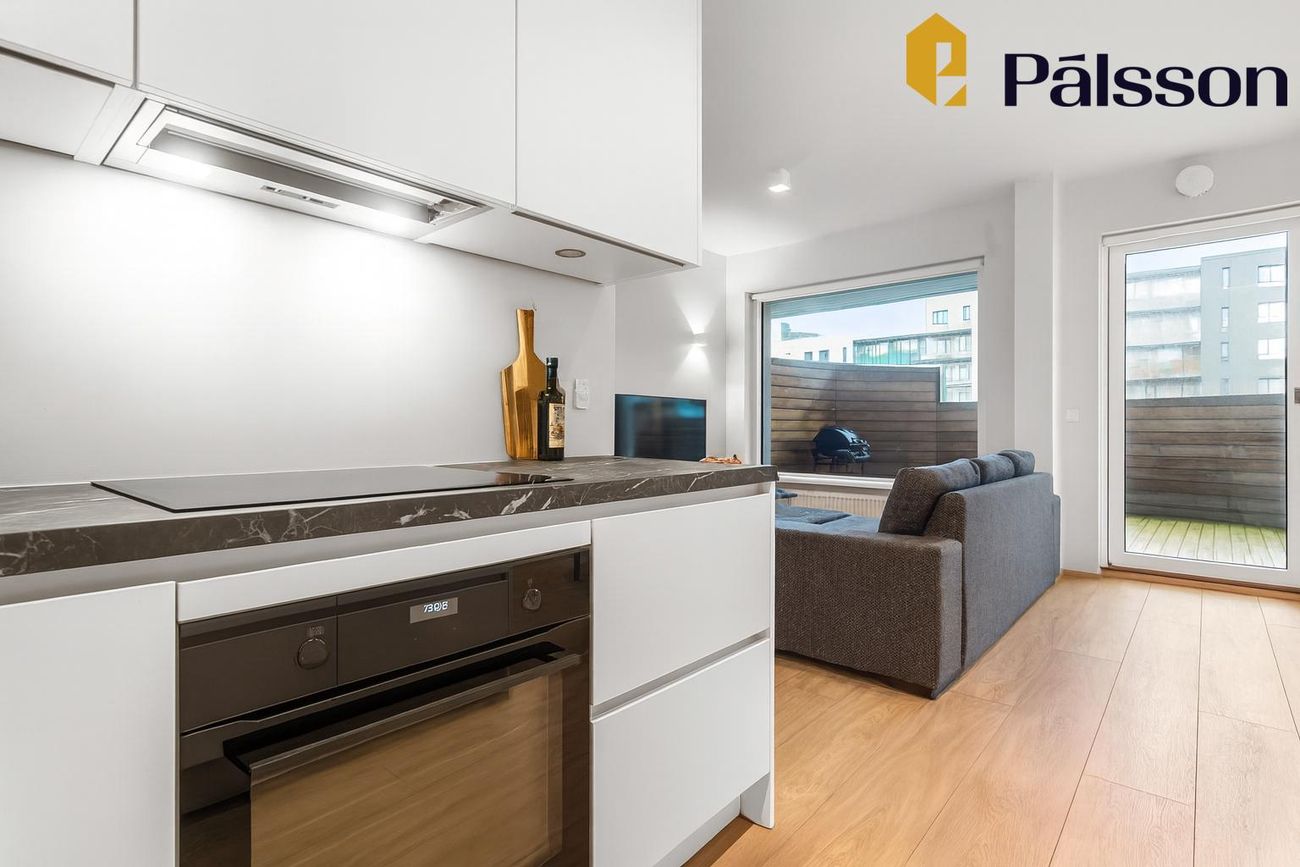 Smyrilshlíð 14, 102 Reykjavík