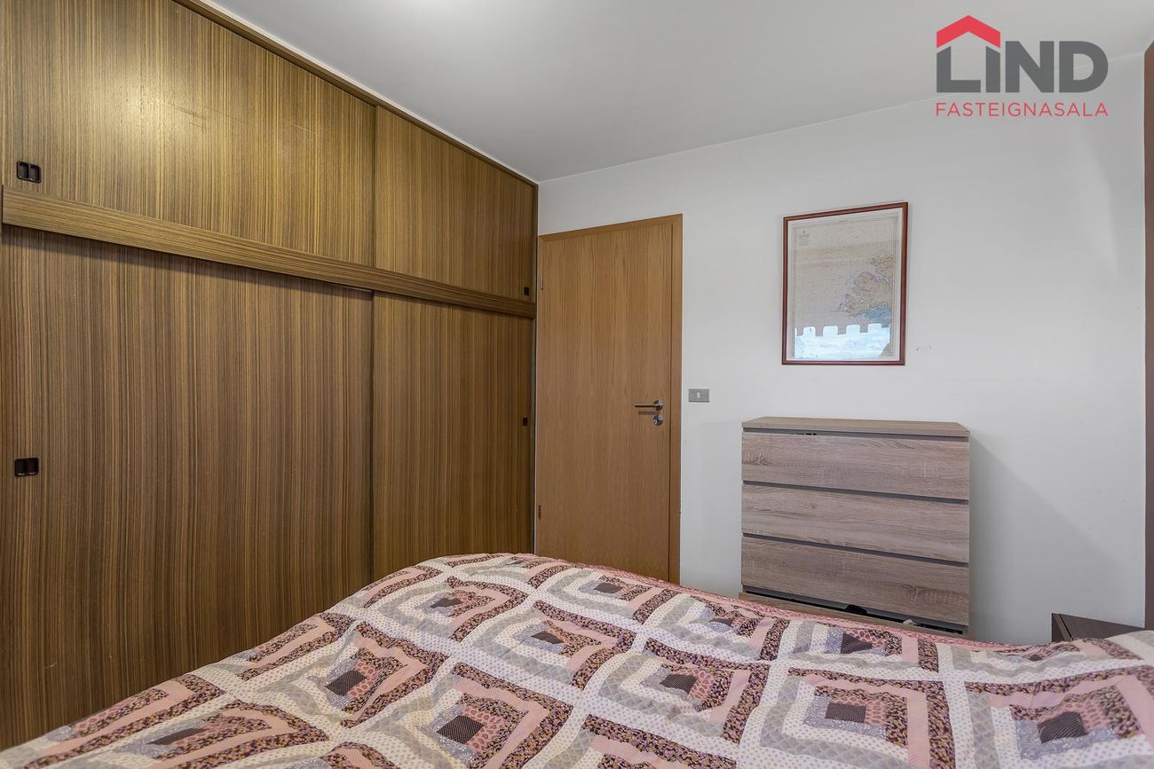 Asparfell 12, 111 Reykjavík