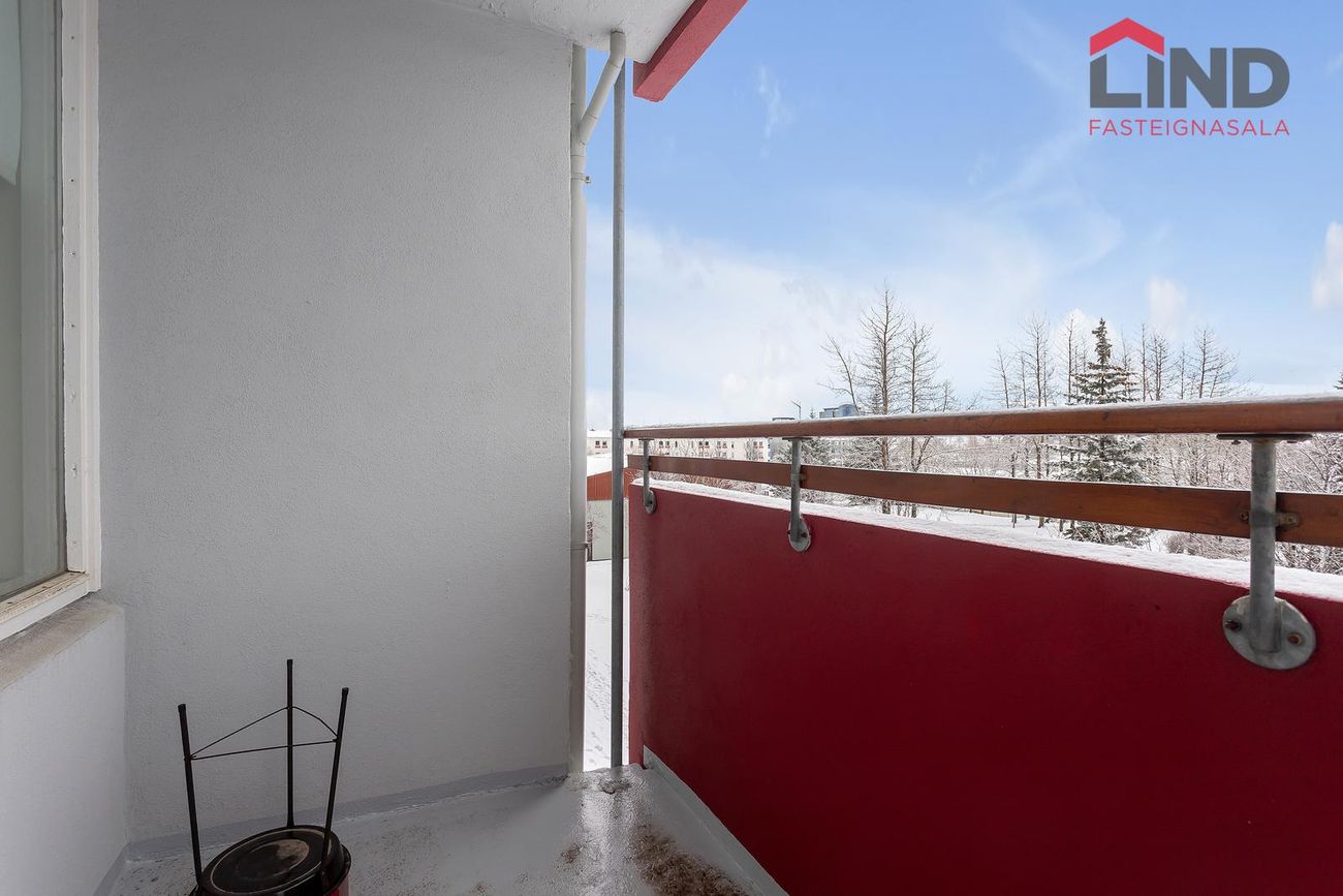 Asparfell 12, 111 Reykjavík