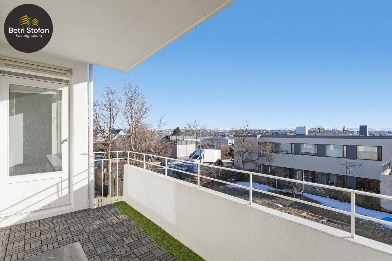 Kópavogsbraut 85 - 0102, 200 Kópavogur