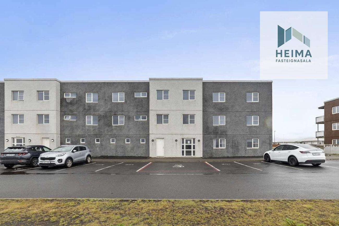 Tjarnabraut 14, 260 Reykjanesbær