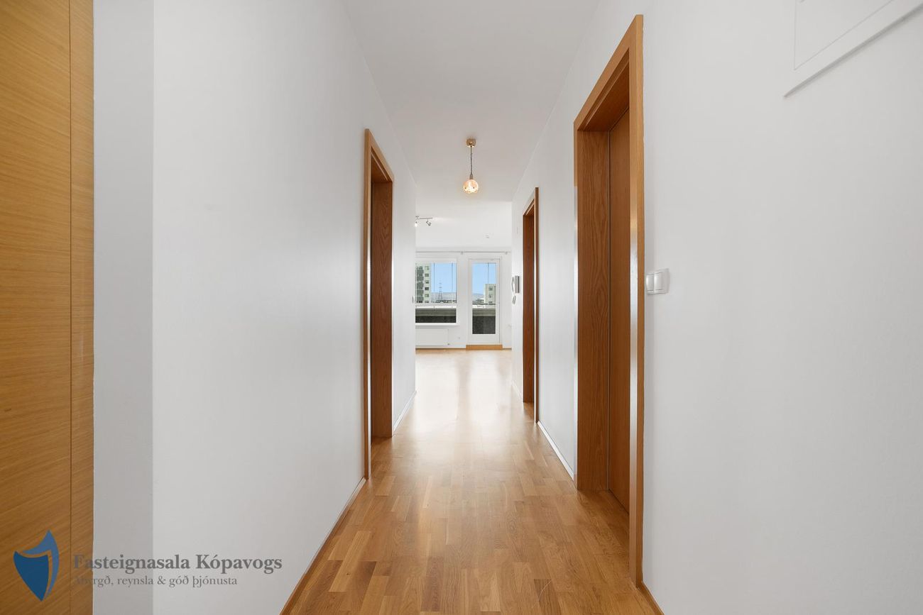 Drekavellir 18, 221 Hafnarfjörður