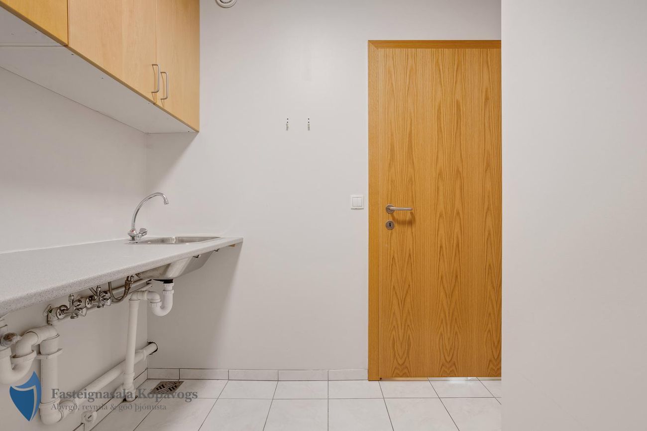 Drekavellir 18, 221 Hafnarfjörður
