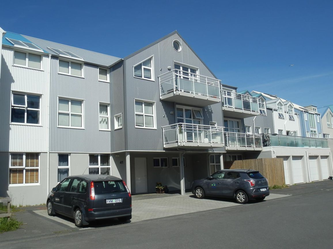 Naustabryggja 41, 110 Reykjavík