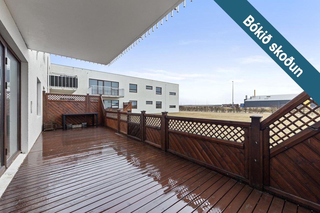 Tjarnabakki 8, 260 Reykjanesbær