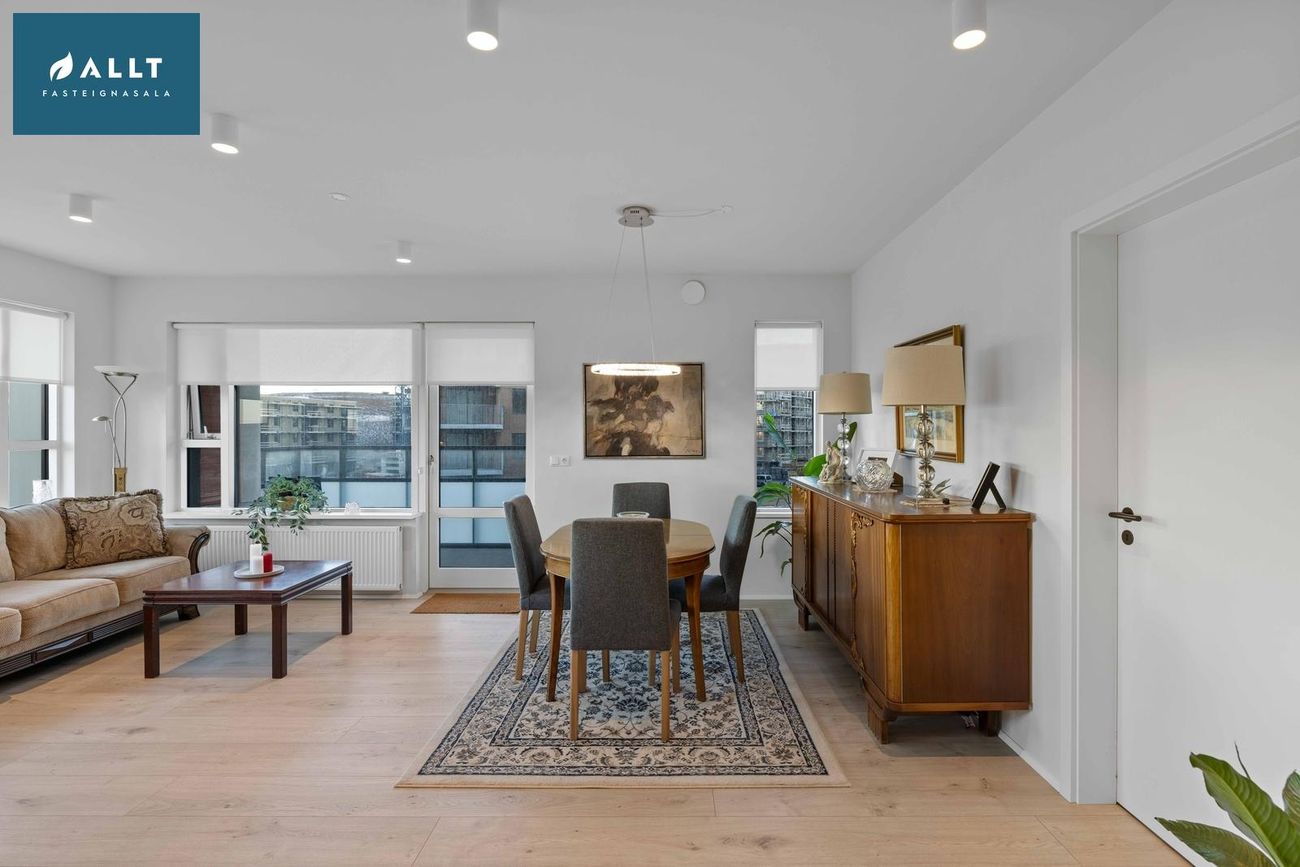 Hringhamar 37 - 0305, 221 Hafnarfjörður