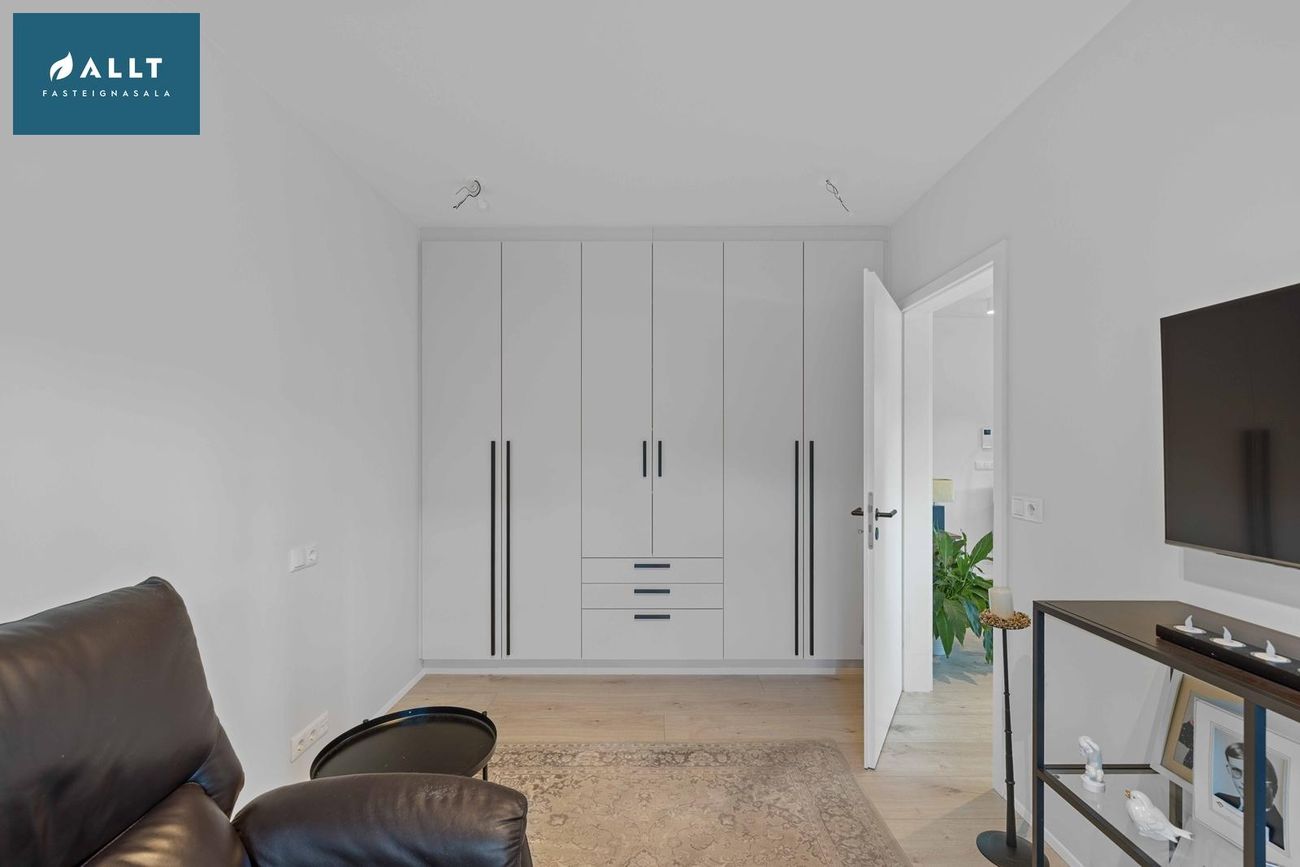 Hringhamar 37 - 0305, 221 Hafnarfjörður