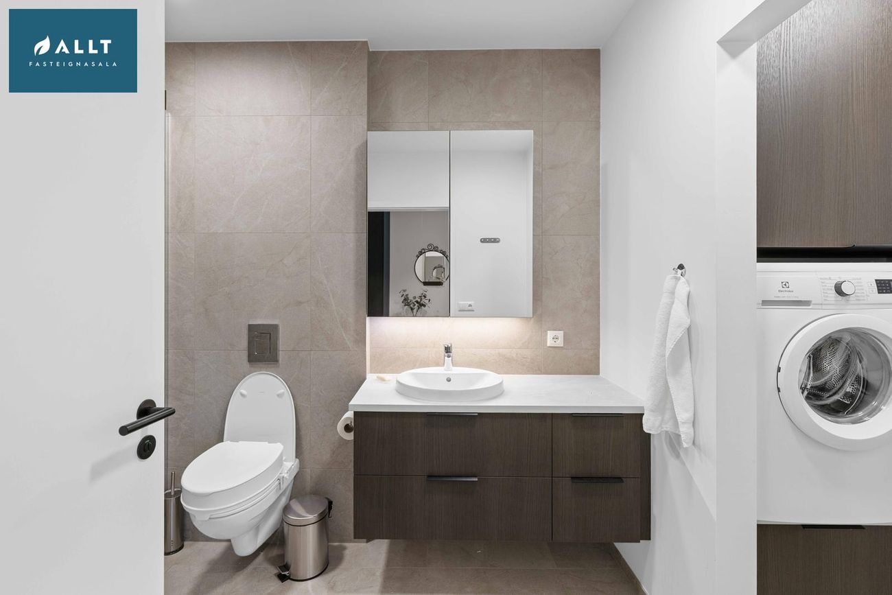 Hringhamar 37 - 0305, 221 Hafnarfjörður