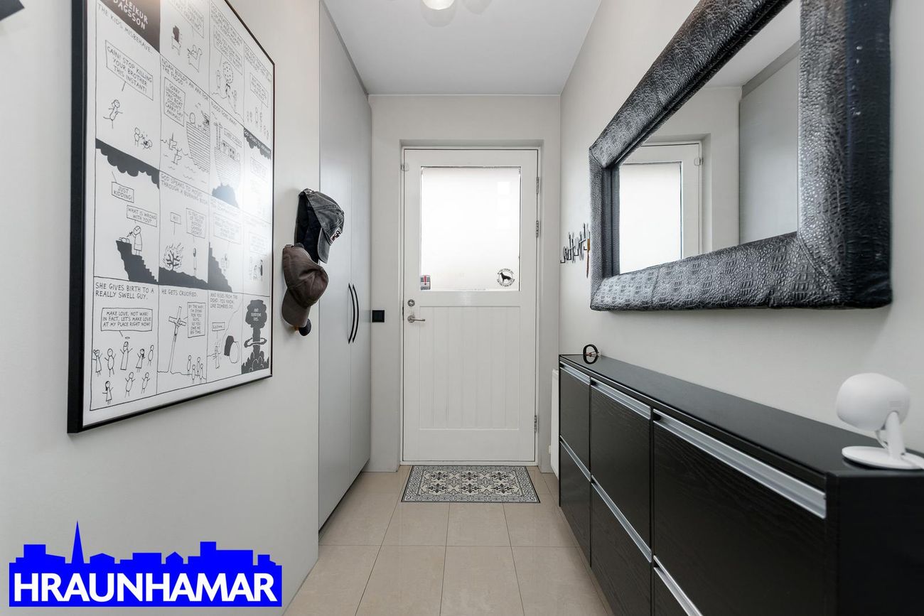 Burknavellir 3, 221 Hafnarfjörður