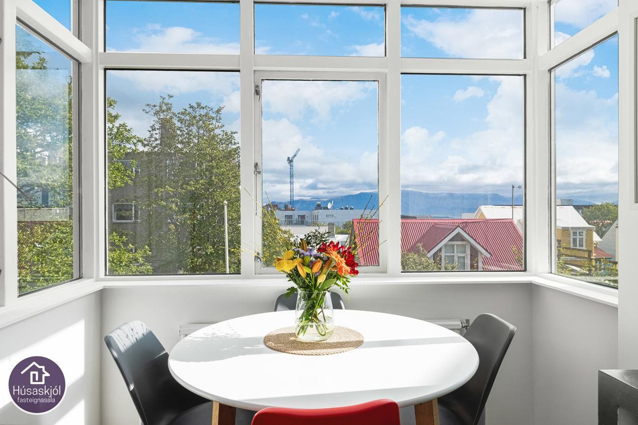 Njálsgata 49, 101 Reykjavík