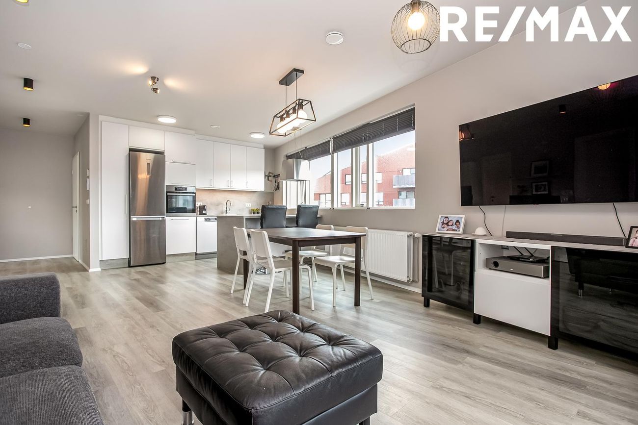Rökkvatjörn 1, 113 Reykjavík