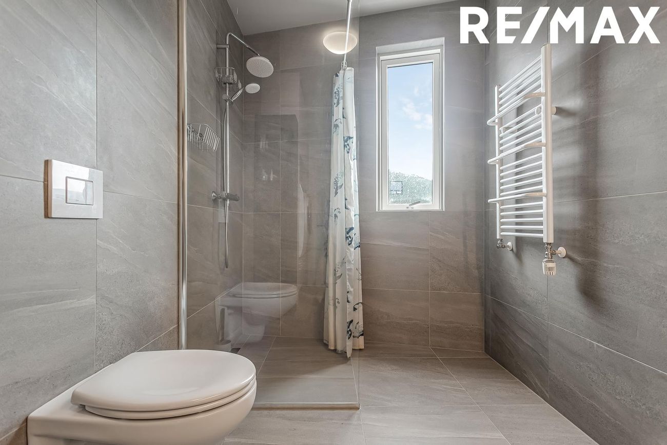 Rökkvatjörn 1, 113 Reykjavík