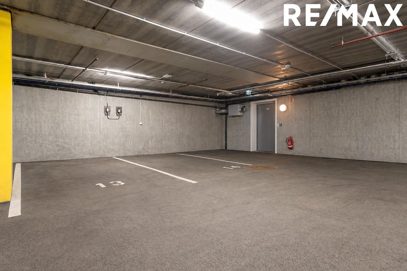 Rökkvatjörn 1, 113 Reykjavík