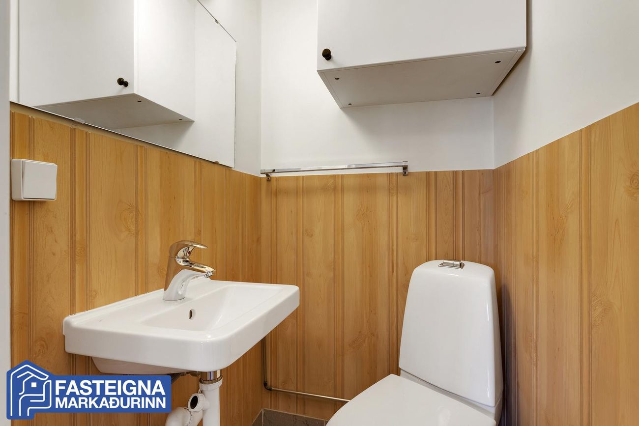 Hofteigur 8, 105 Reykjavík