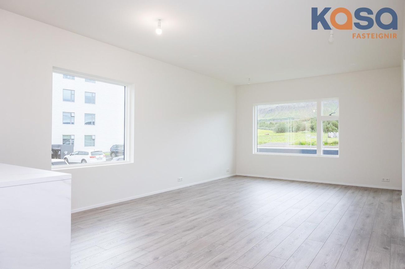 Kjarnagata 57, 600 Akureyri