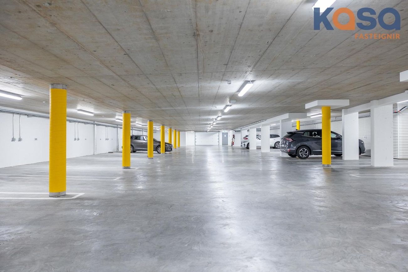 Kjarnagata 57, 600 Akureyri