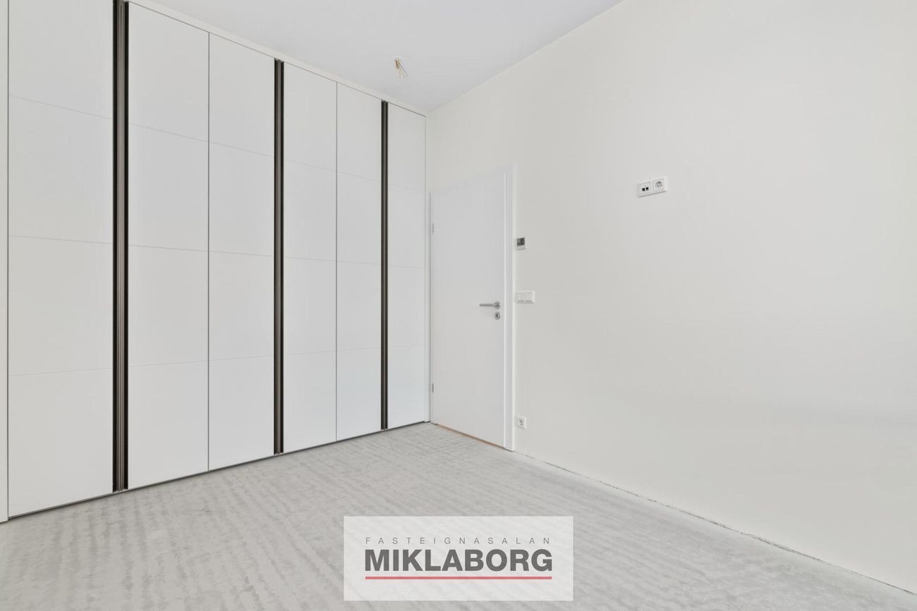 Ánanaust 3, 101 Reykjavík