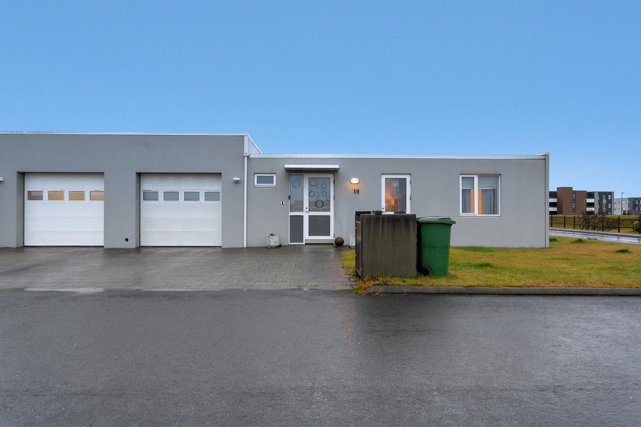 Akurbraut 16 - 0101, 260 Reykjanesbær