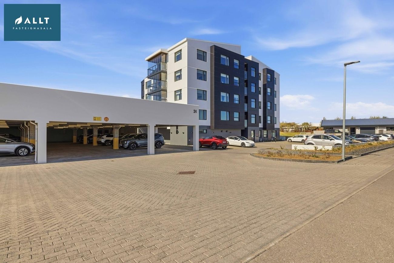 Asparlaut 24, 230 Reykjanesbær