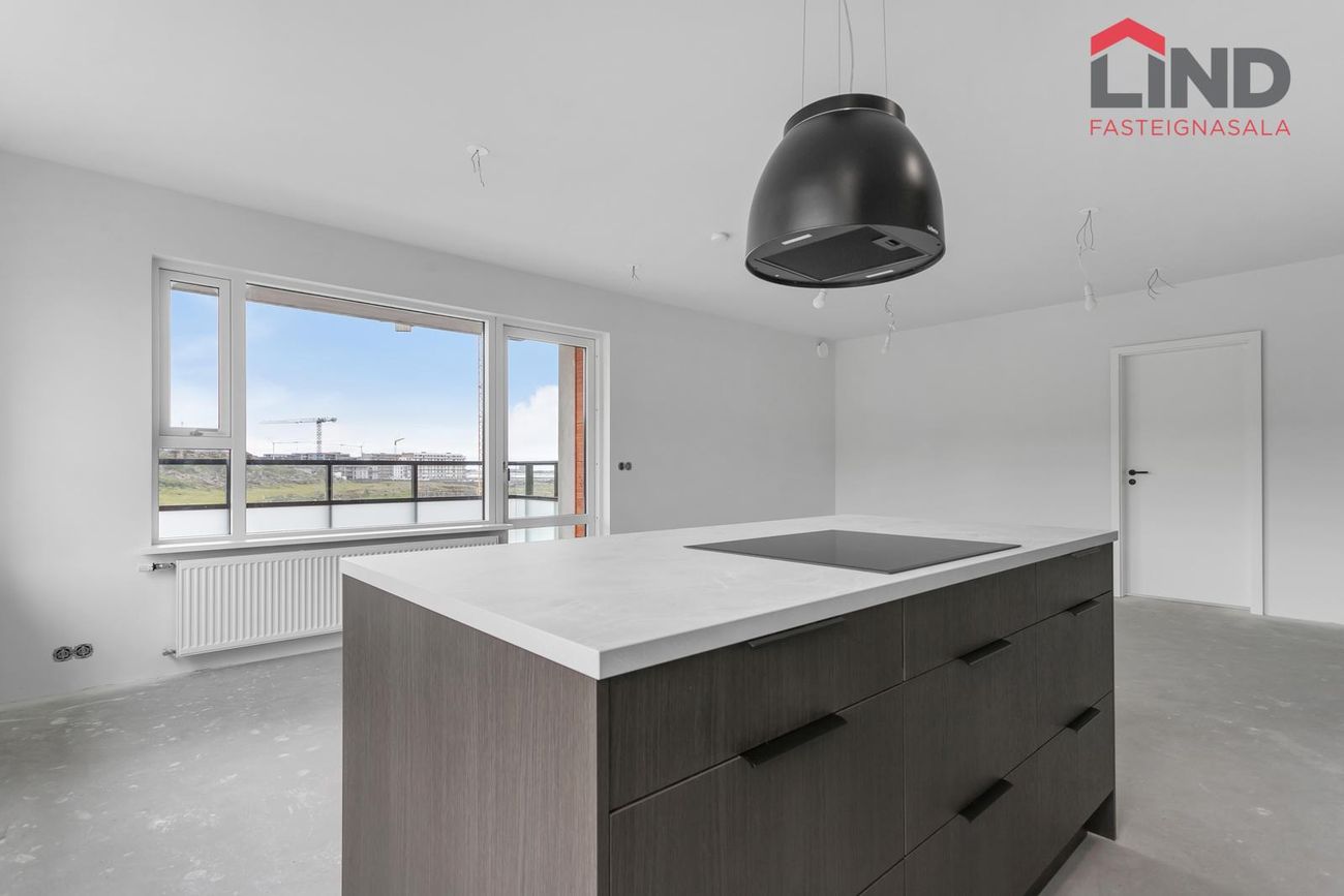 Hringhamar 37, 221 Hafnarfjörður