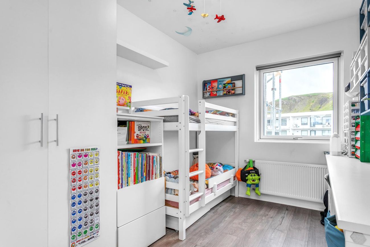 Vefarastræti 34, 270 Mosfellsbær