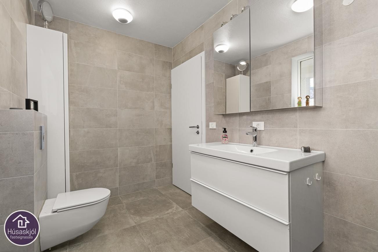 Hnjúkasel 4 - 0101, 109 Reykjavík