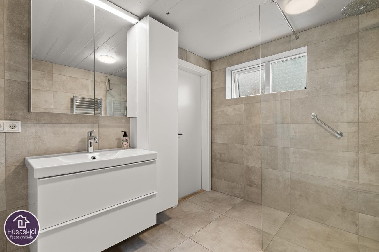 Hnjúkasel 4 - 0101, 109 Reykjavík