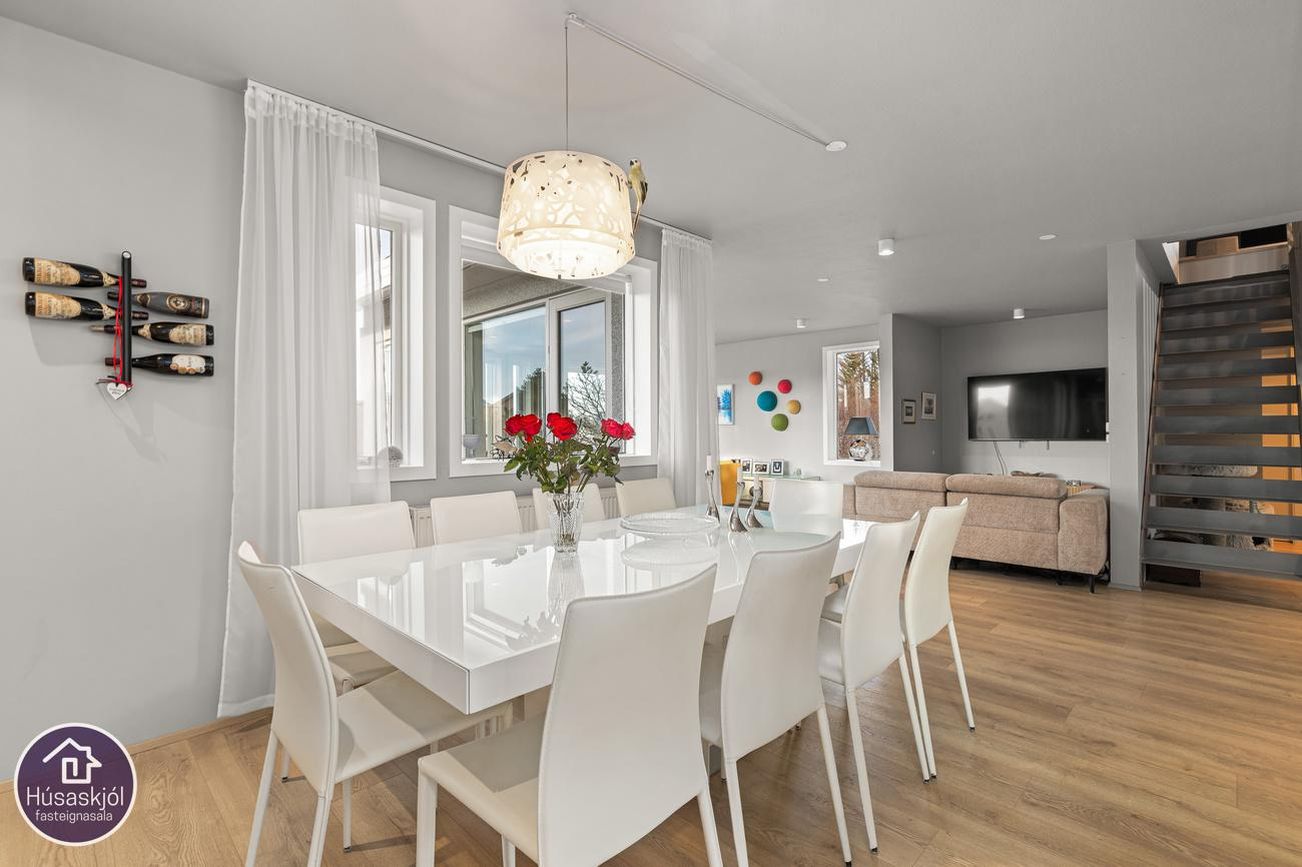 Hnjúkasel 4 - 0101, 109 Reykjavík