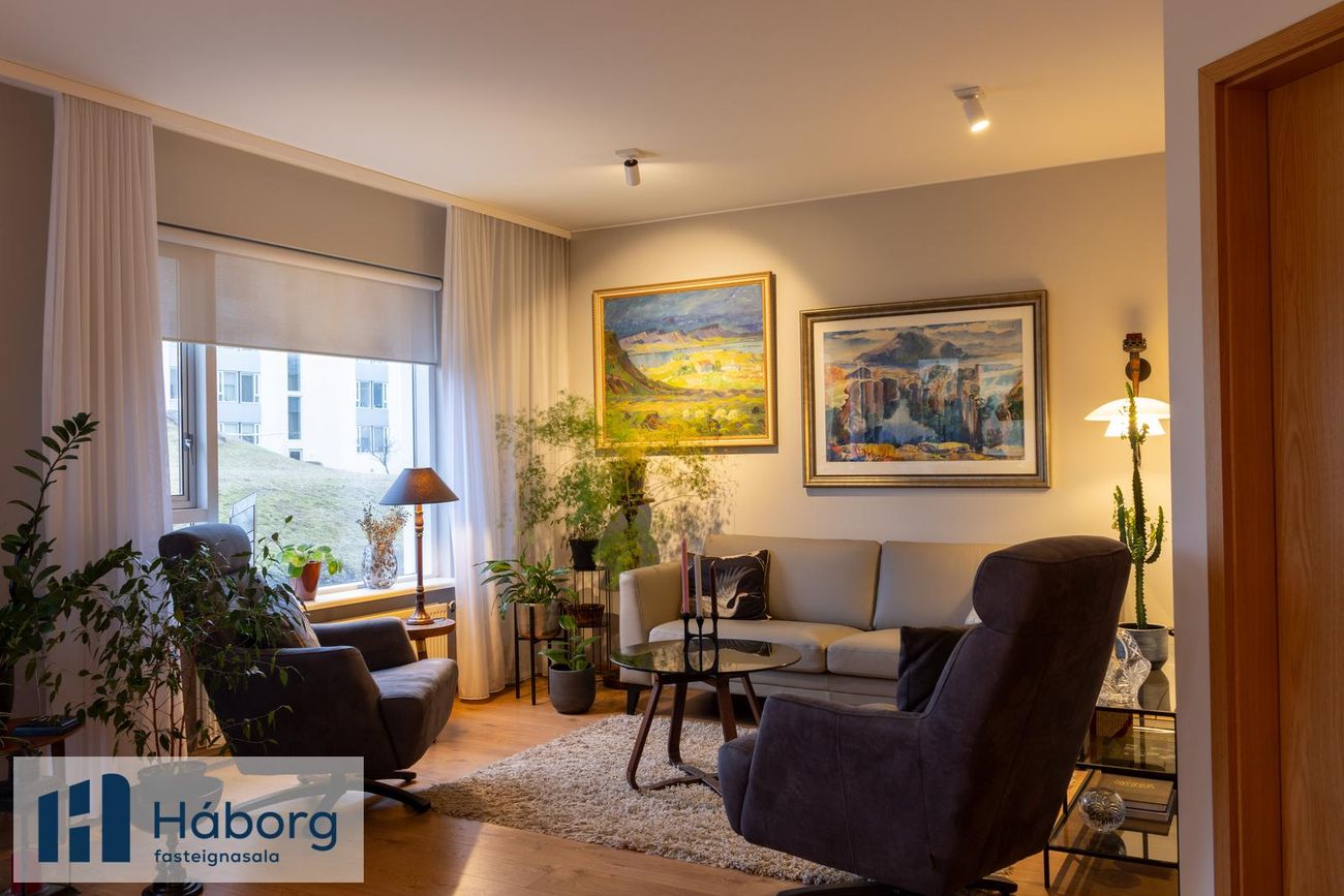 17. Júnítorg 1 - 0103, 210 Garðabær