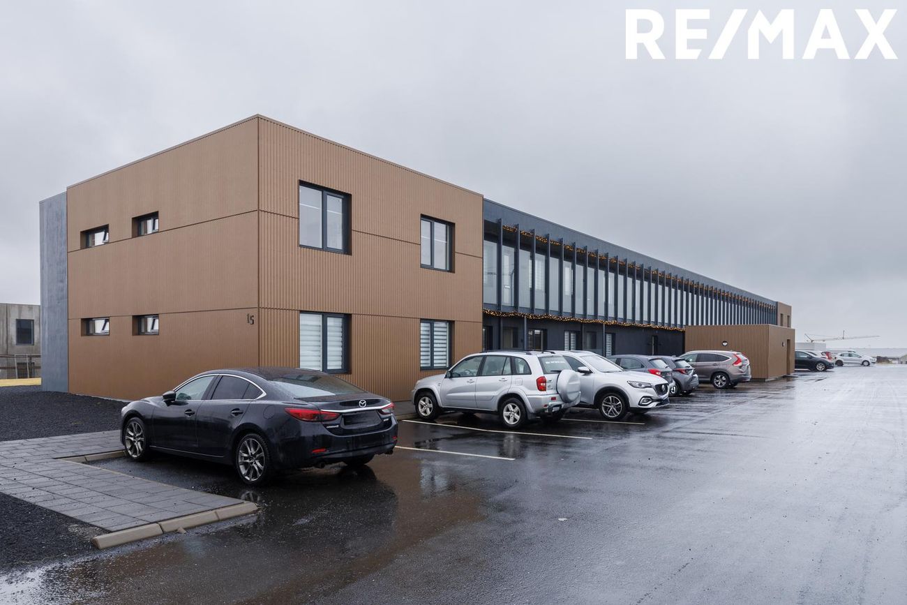 Dalsbraut 15, 260 Reykjanesbær