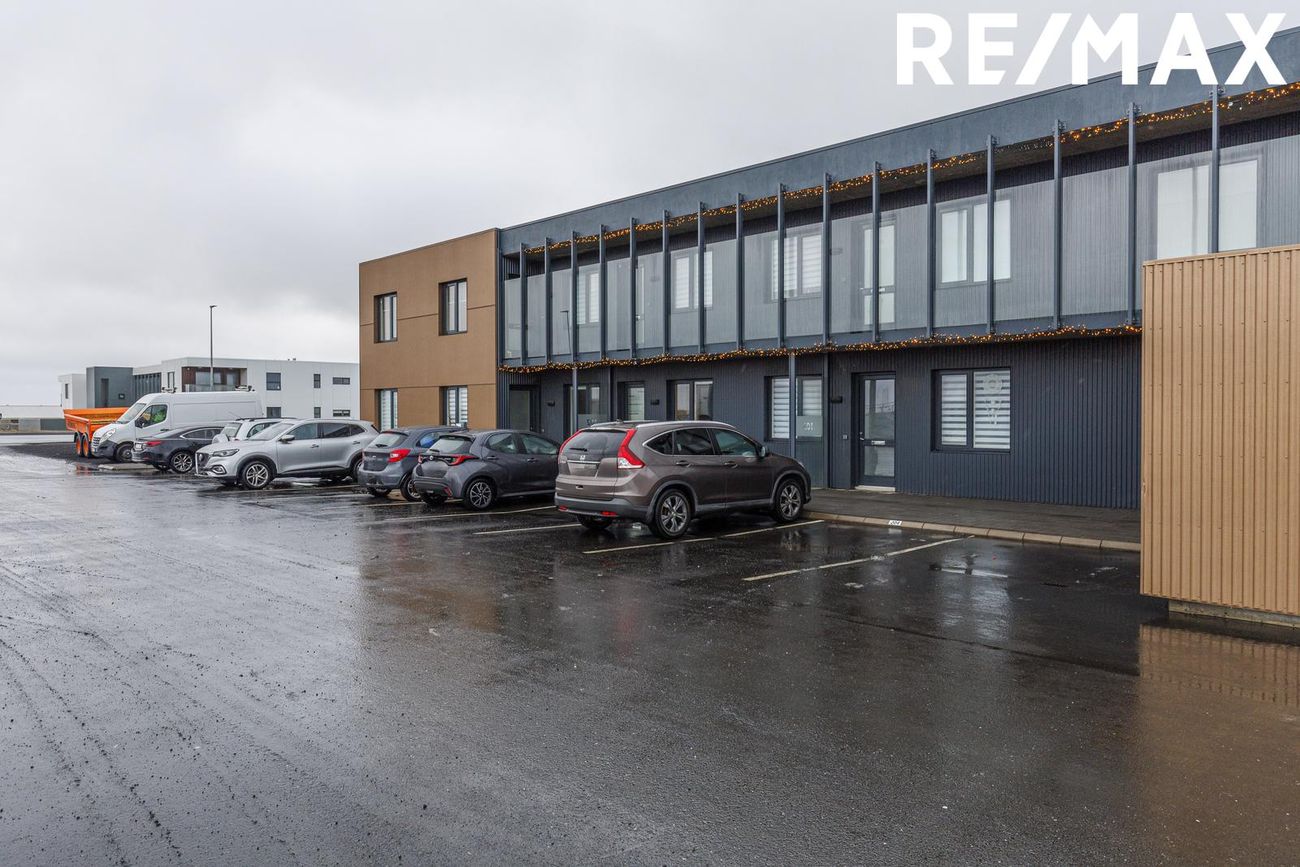 Dalsbraut 15, 260 Reykjanesbær