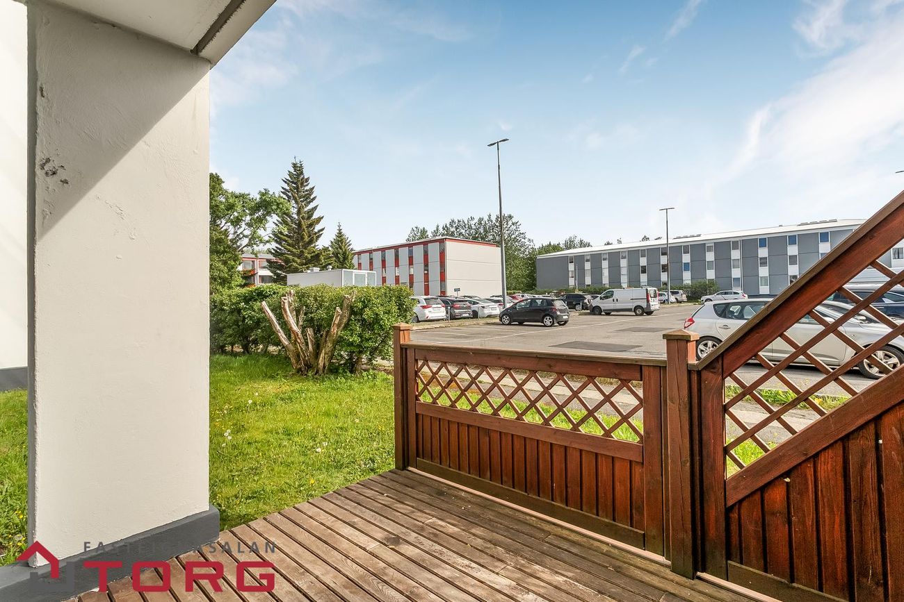 Ferjubakki 12, 109 Reykjavík