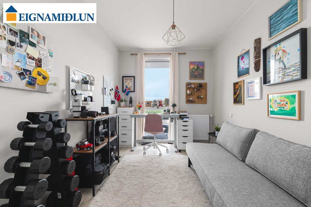 Valshlíð 14, 102 Reykjavík