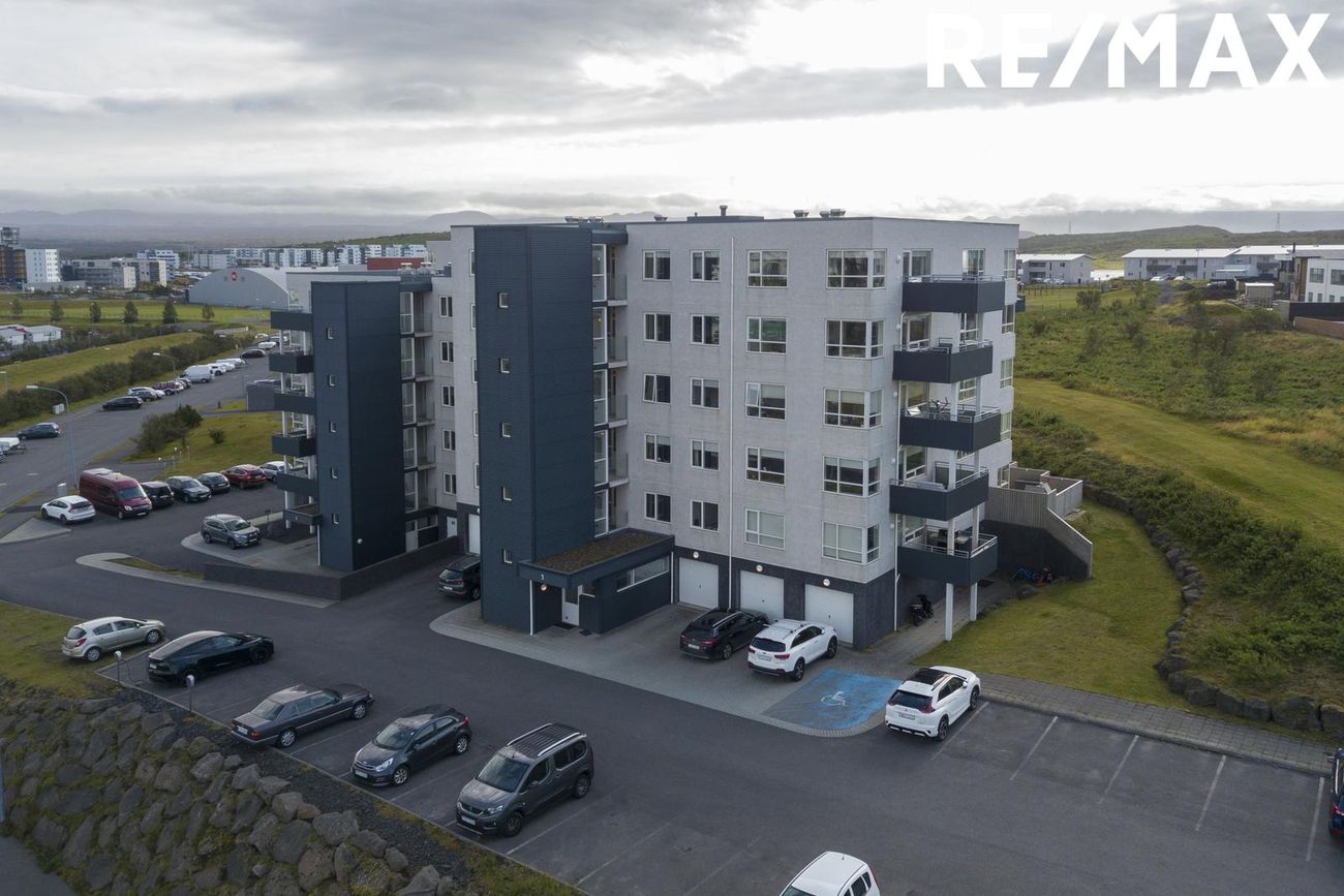 Ásakór 1, 203 Kópavogur