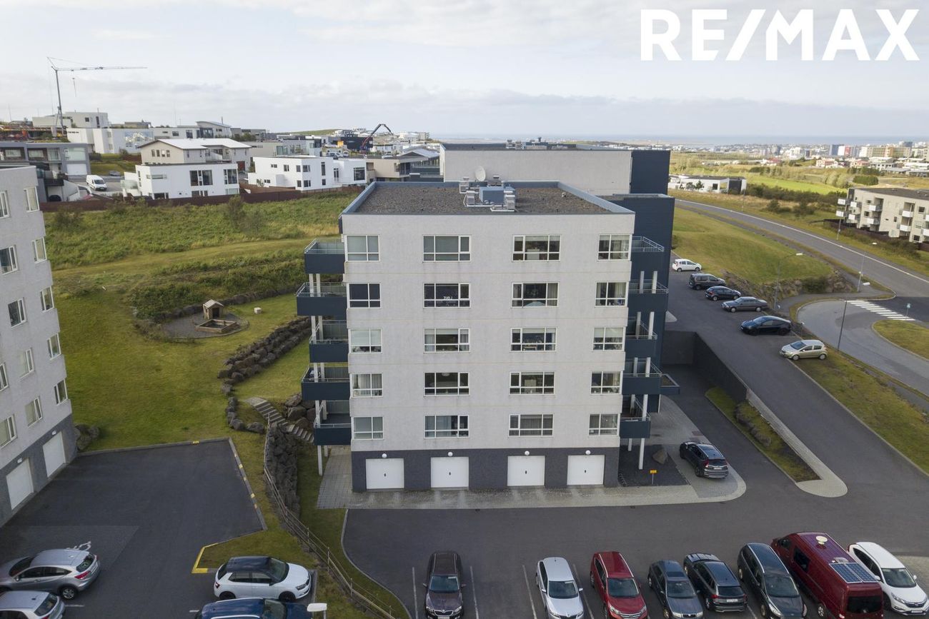 Ásakór 1, 203 Kópavogur