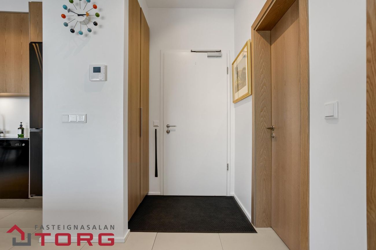 Garðatorg 2B - 0107, 210 Garðabær
