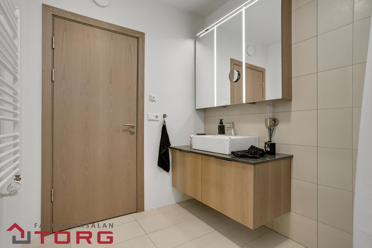 Garðatorg 2B - 0107, 210 Garðabær