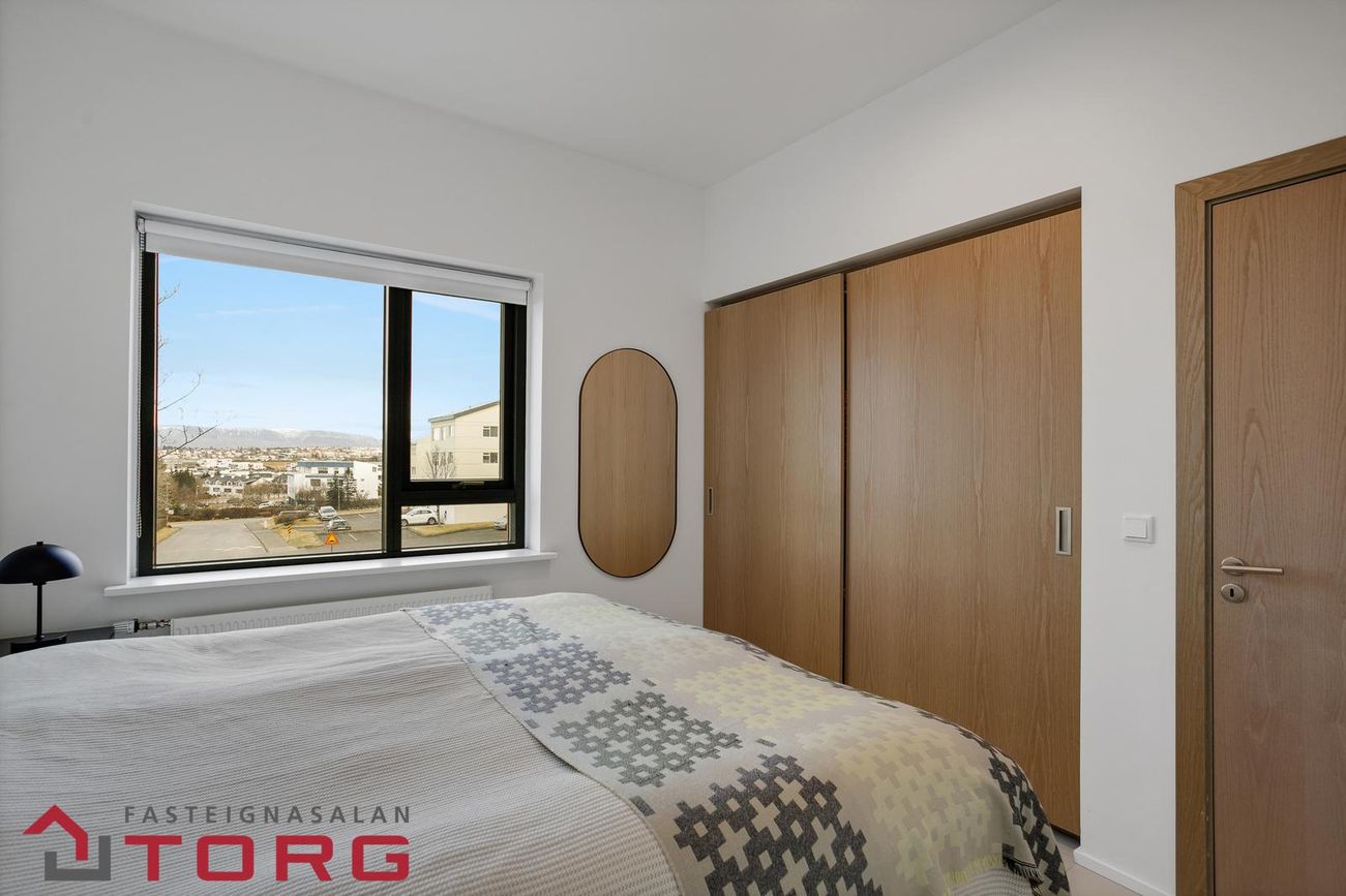 Garðatorg 2B - 0107, 210 Garðabær