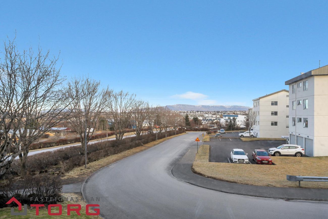 Garðatorg 2B - 0107, 210 Garðabær