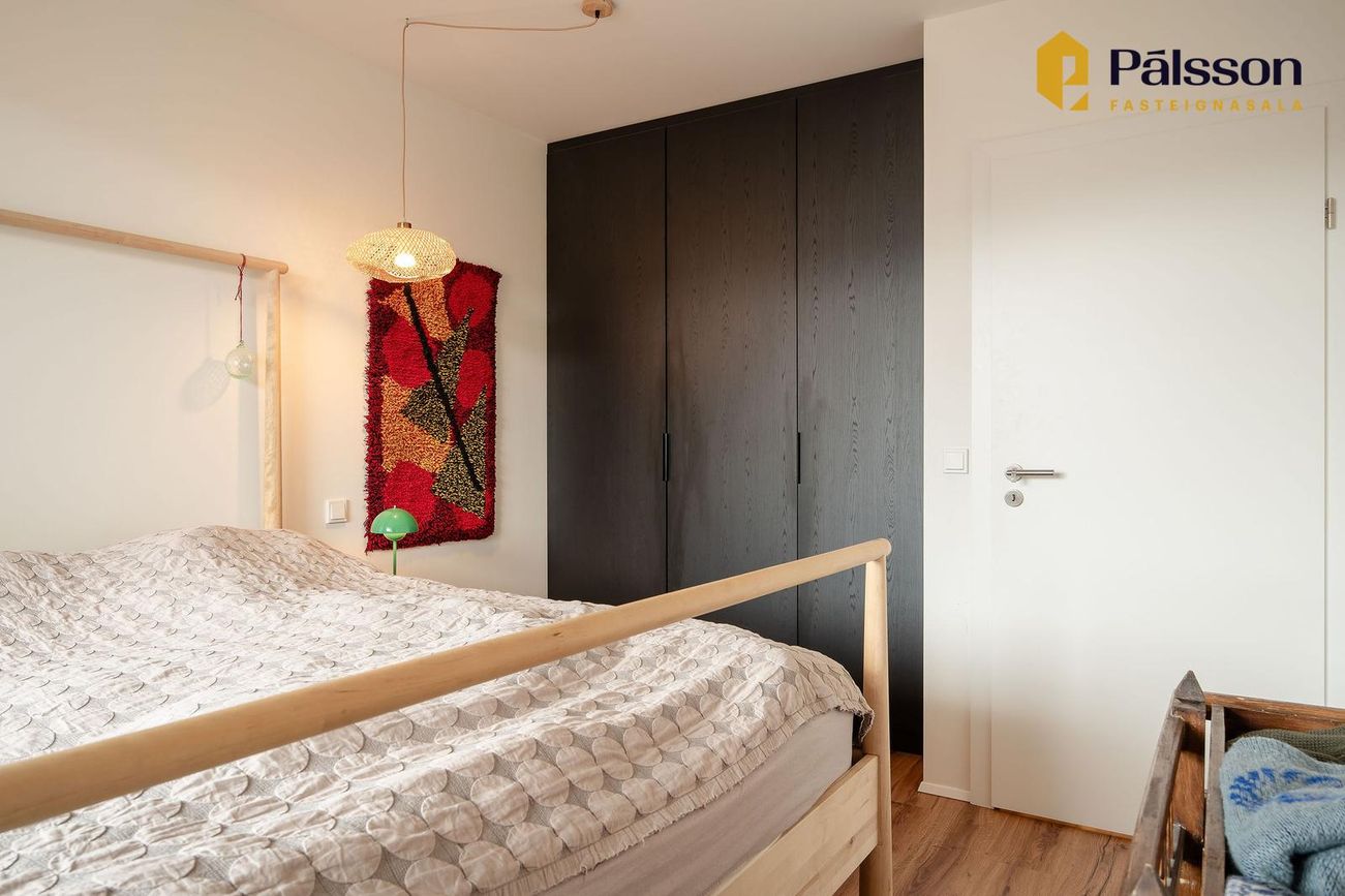 Hringhamar 1, 221 Hafnarfjörður