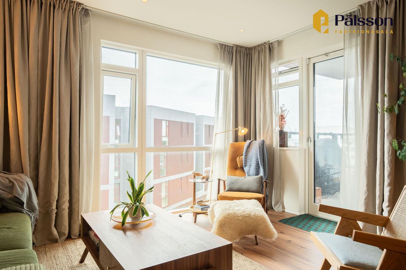 Hringhamar 1, 221 Hafnarfjörður