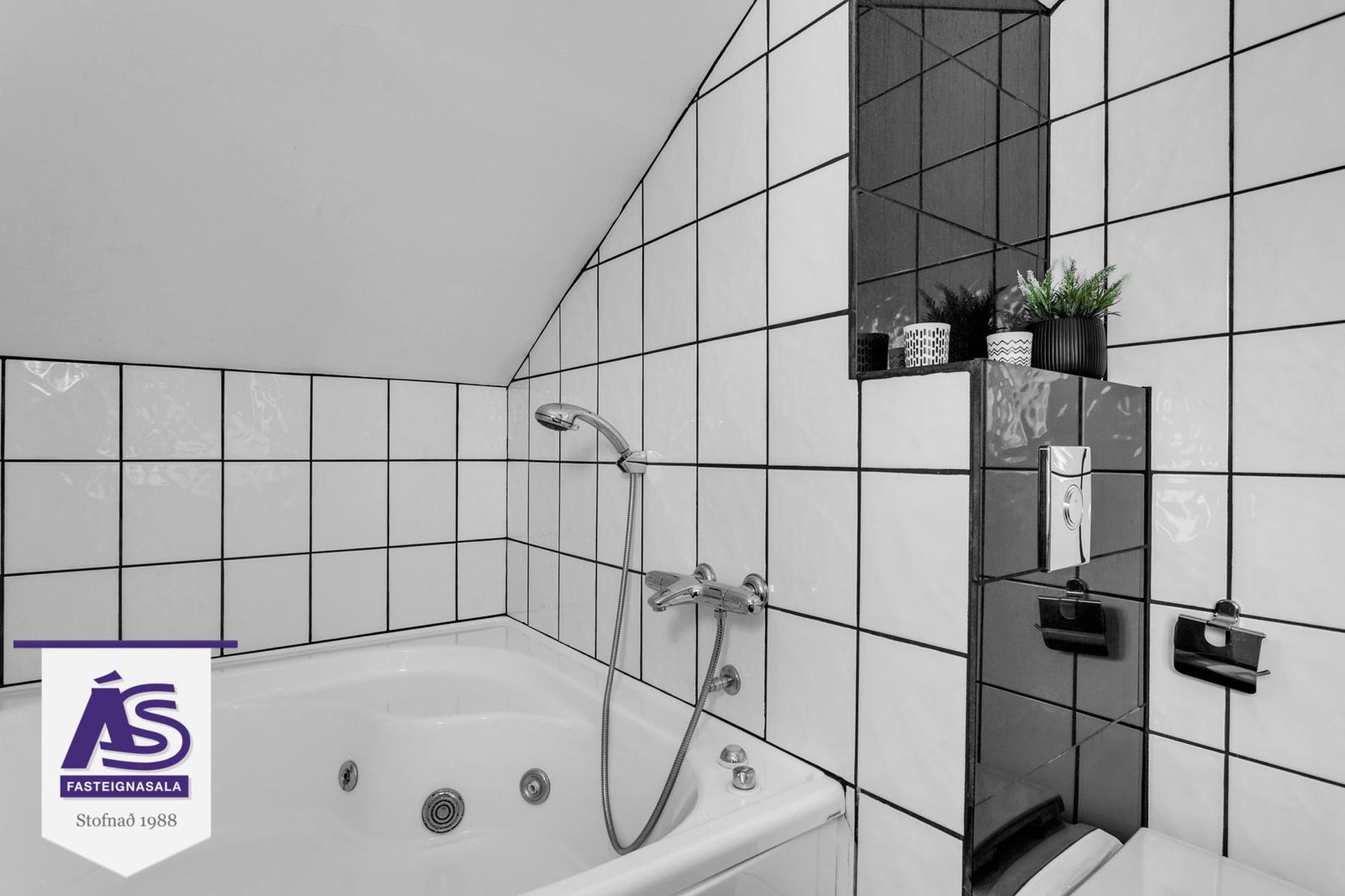 Hringbraut 59, 230 Reykjanesbær