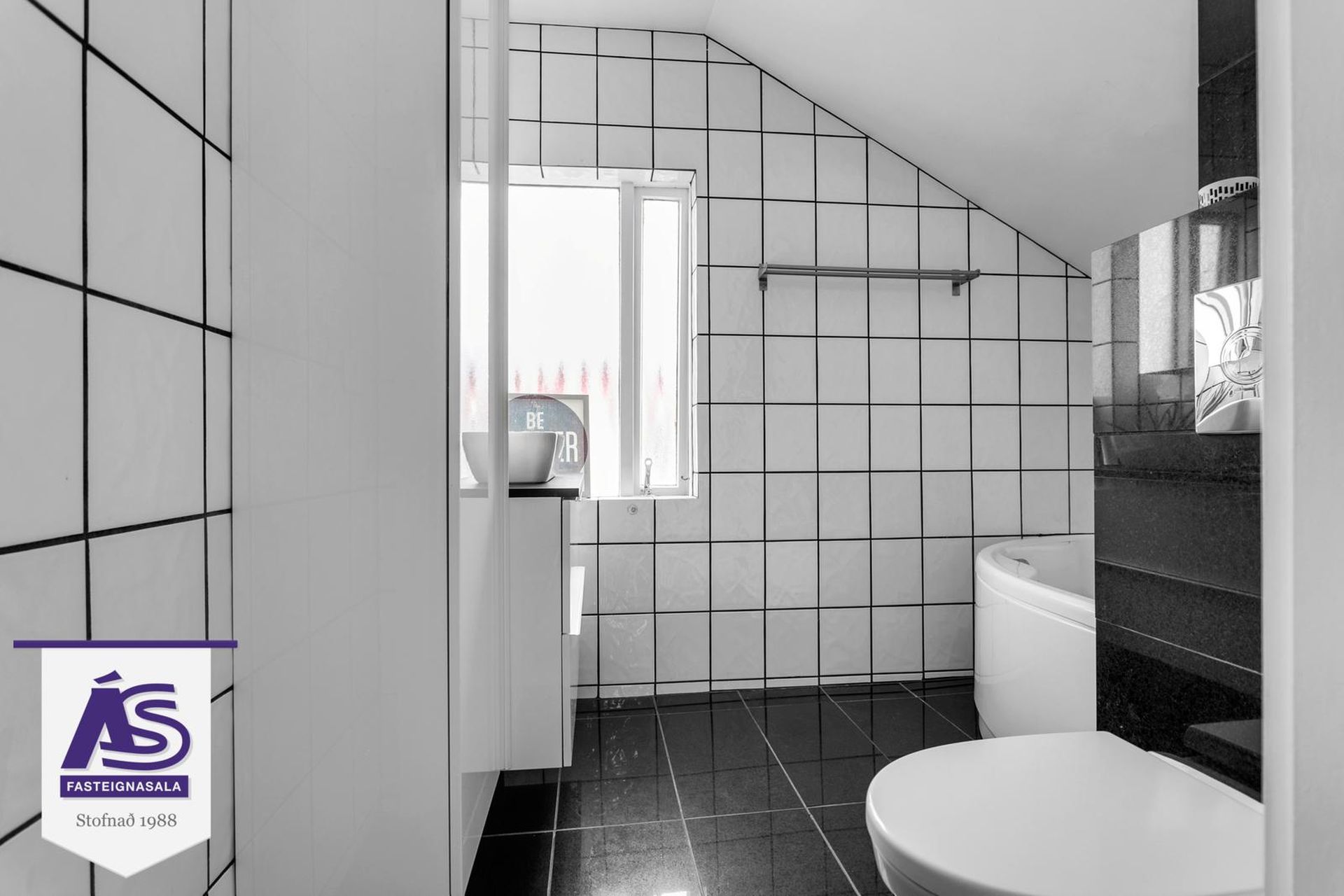 Hringbraut 59, 230 Reykjanesbær