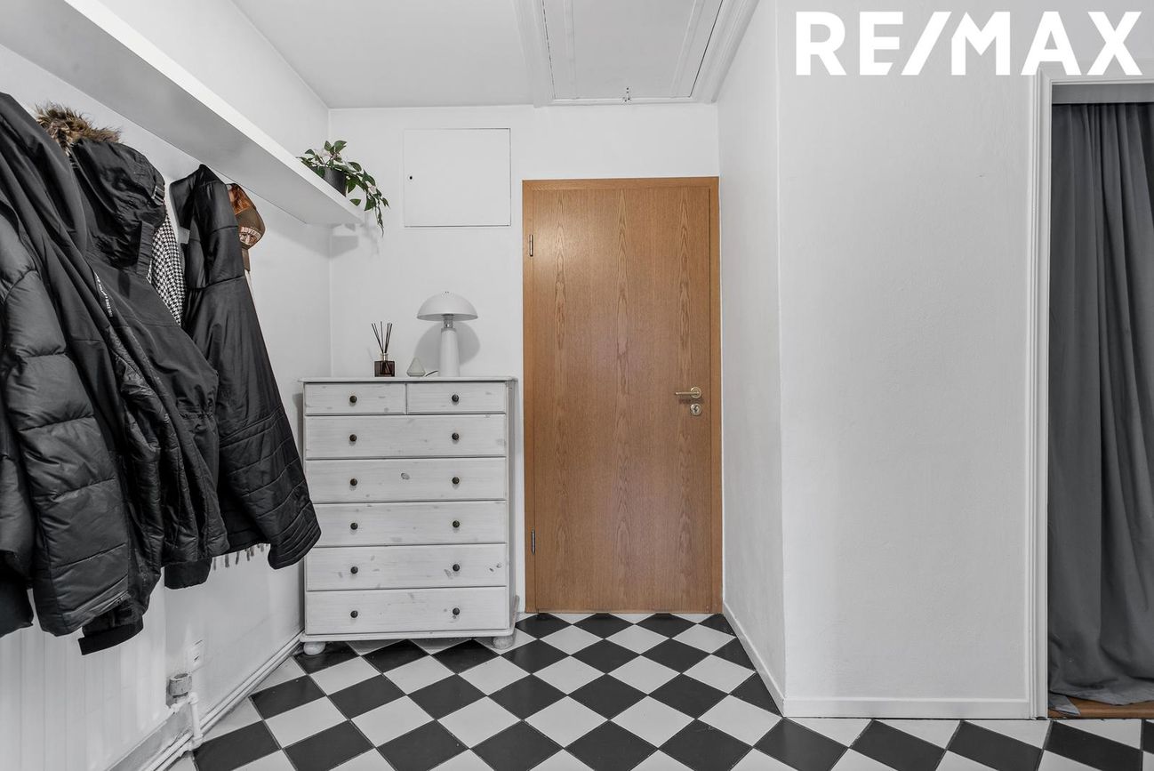 Grettisgata 80, 101 Reykjavík