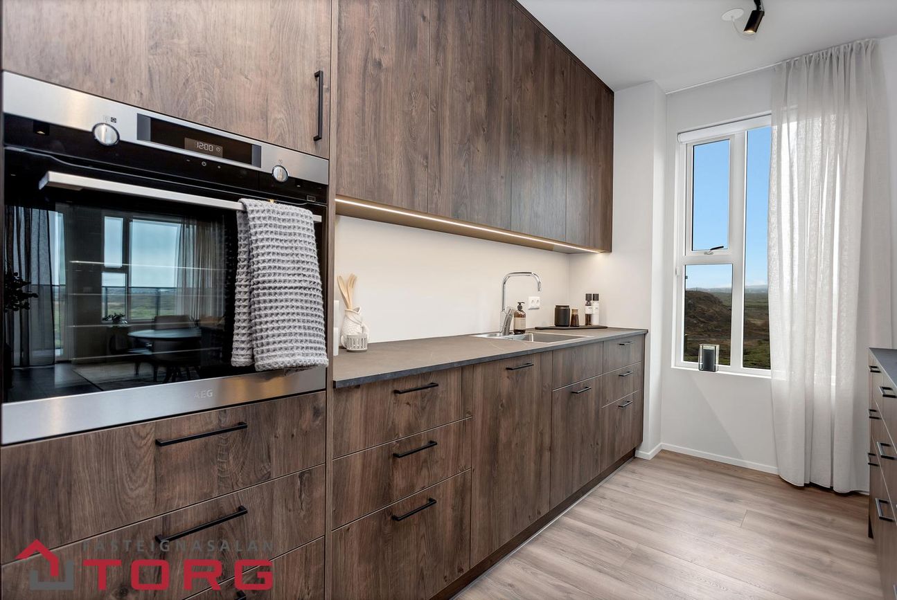 Áshamar 42 - 0506, 221 Hafnarfjörður