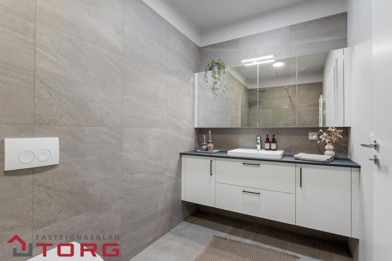 Áshamar 42 - 0506, 221 Hafnarfjörður