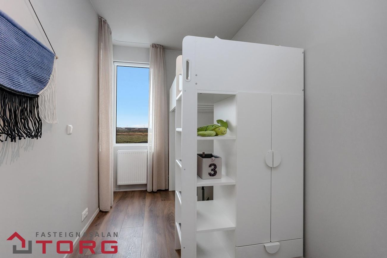 Áshamar 42 - 0506, 221 Hafnarfjörður