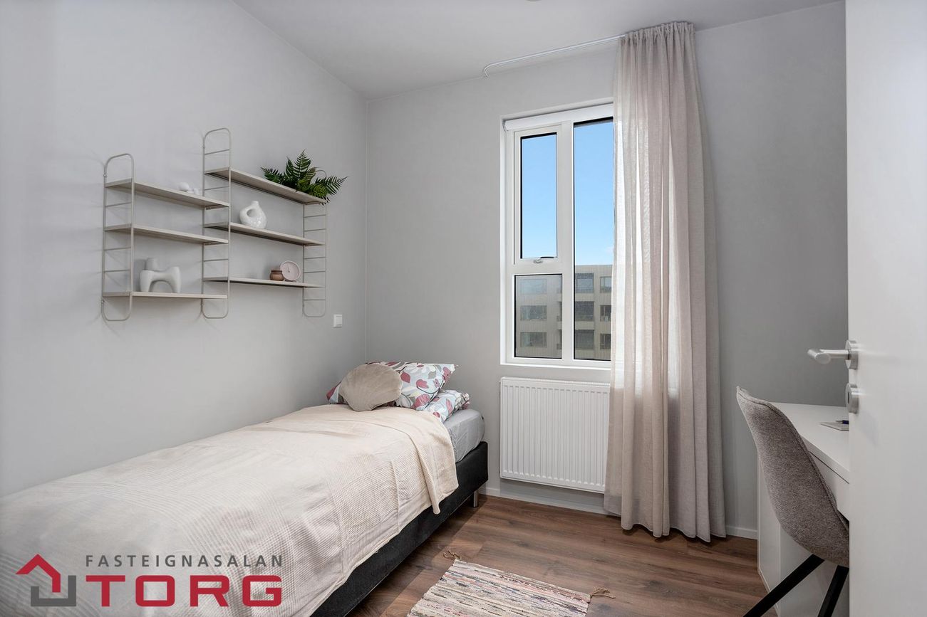 Áshamar 42 - 0506, 221 Hafnarfjörður