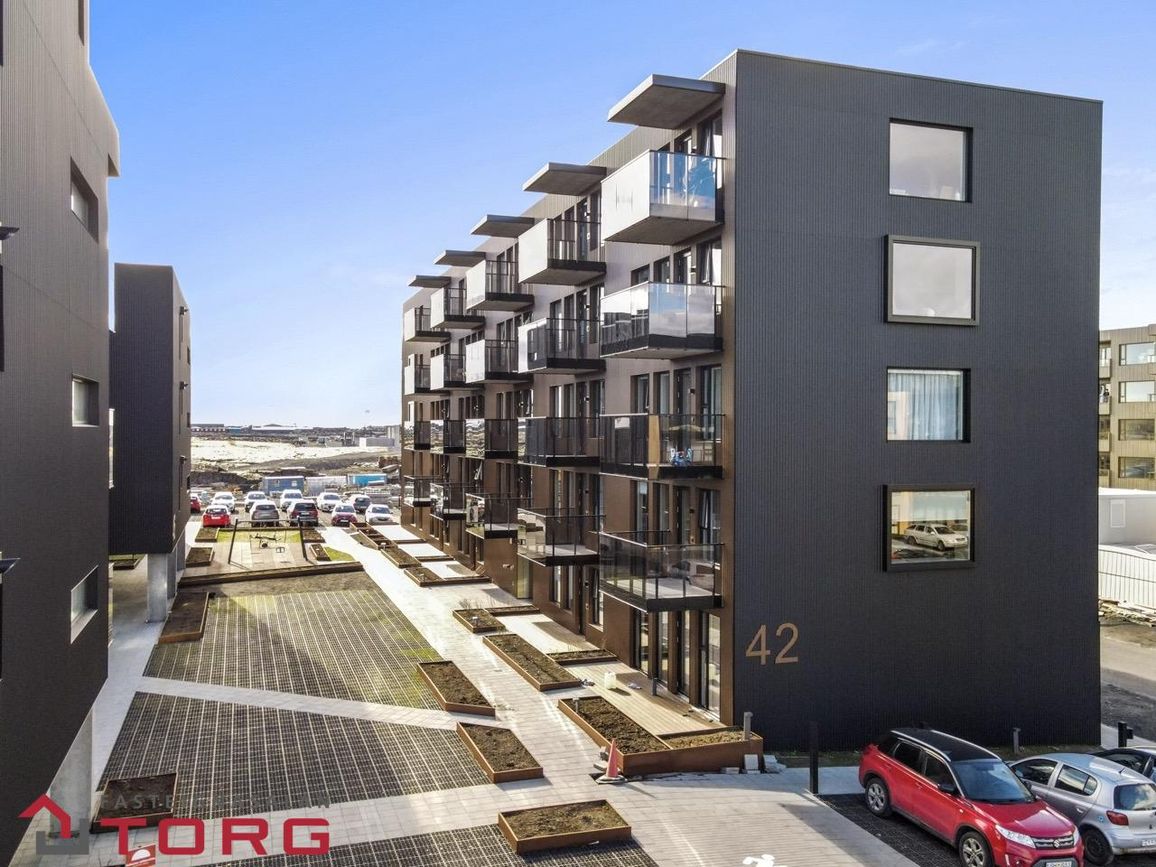 Áshamar 42 - 0506, 221 Hafnarfjörður