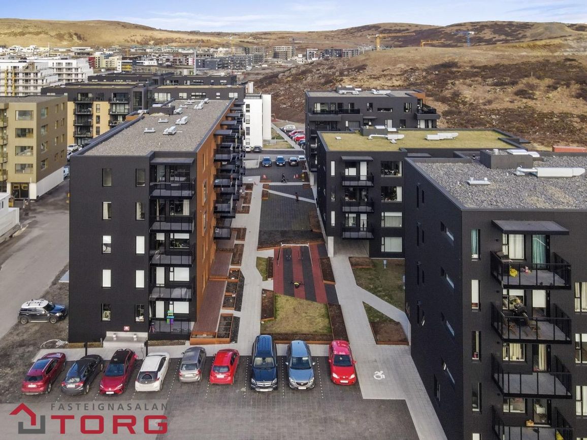 Áshamar 42 - 0506, 221 Hafnarfjörður